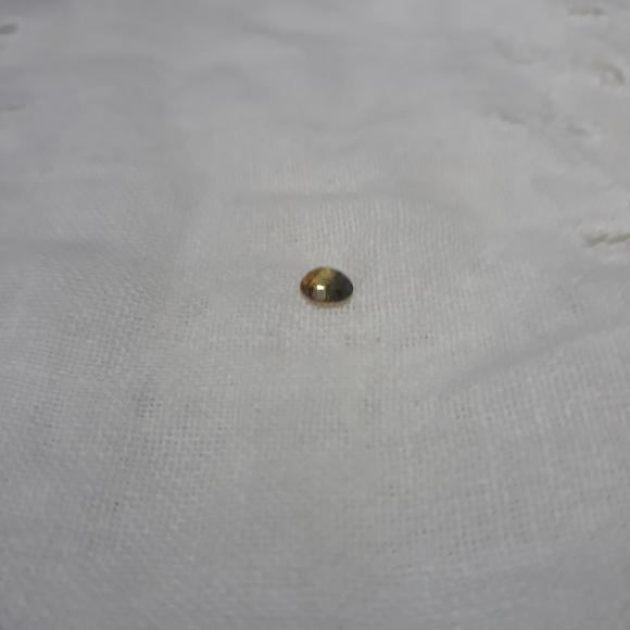 Natural Yellow/Green Sapphire